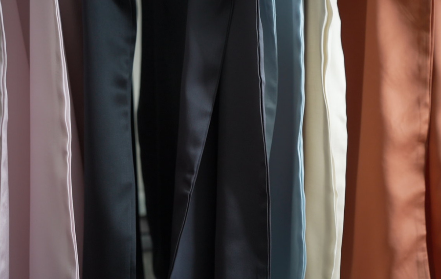 How Bed Sheet Colours Affect Your Mood: Colour Psychology Guide